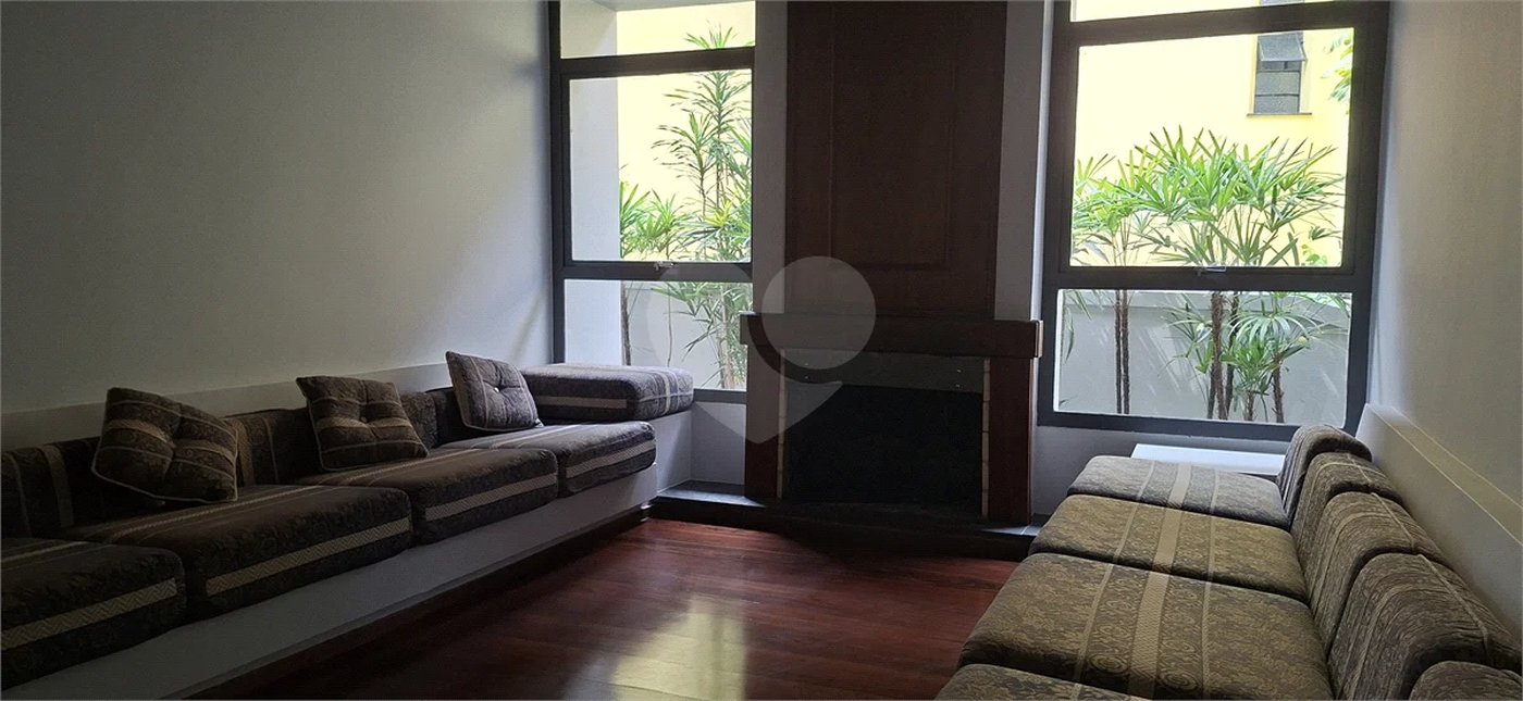 Casa à venda com 4 quartos, sendo 2 suítes,  em Jardim Marajoara, São Paulo, SP
