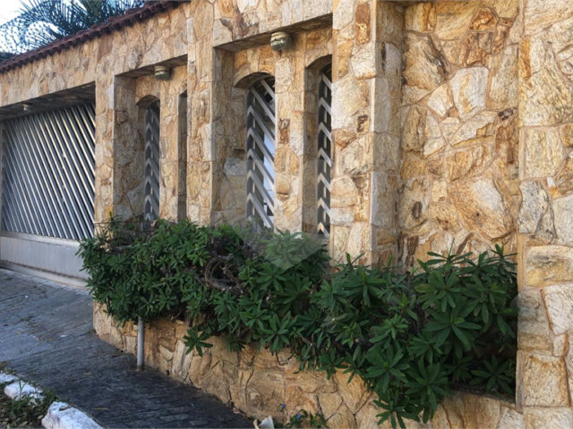 Casa à venda com 4 quartos, sendo 1 suíte,  em Vila Guilherme, São Paulo, SP