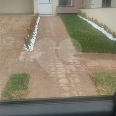 Casa à venda com 3 quartos, sendo 1 suíte, no condomínio Terras da Estância, Paulínia - SP