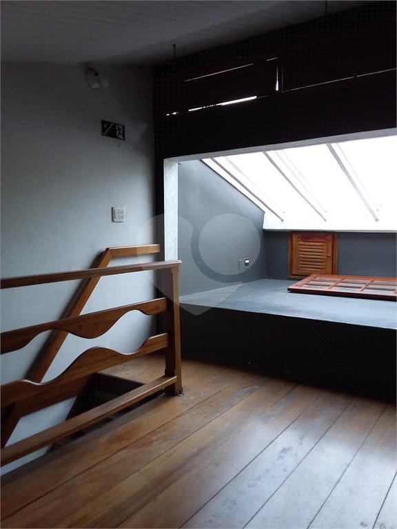 Sobrado à venda com 3 quartos em Moema, São Paulo, SP