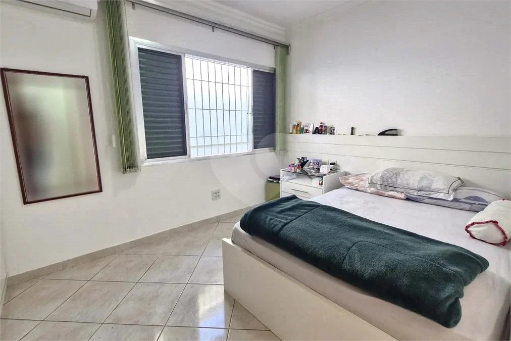 Sobrado à venda com 3 quartos, sendo 1 suíte,  em Tremembé, São Paulo, SP