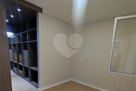 Apartamento à venda com 3 quartos, sendo 2 suítes,  em Jardim Arpoador, São Paulo, SP