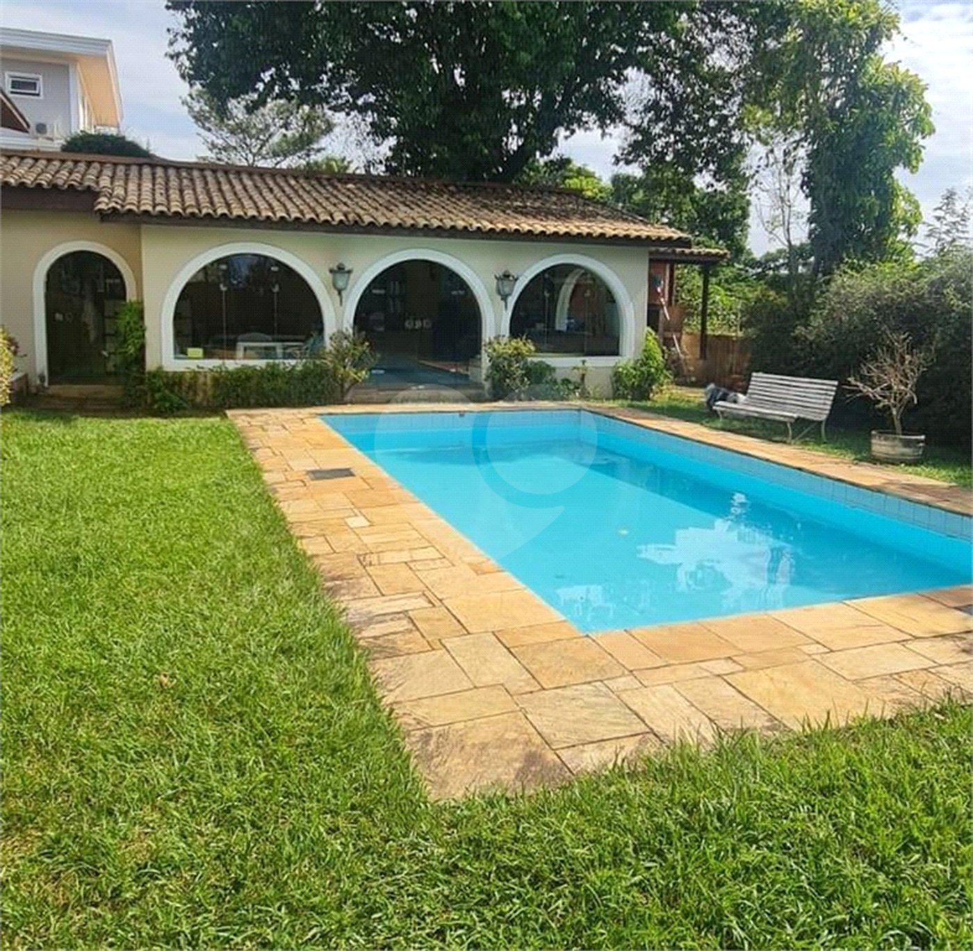 Casa à venda com 4 quartos, sendo 2 suítes,  no condomínio Comendador Elias Jafet, São Paulo - SP