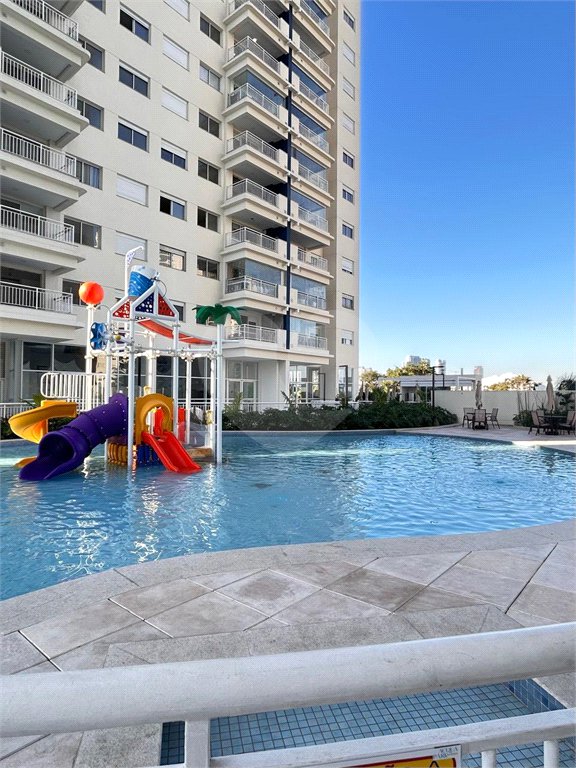 Apartamento à venda com 3 quartos, sendo 1 suíte,  em Barueri, Barueri, SP