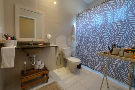 Sobrado à venda com 3 quartos, sendo 2 suítes, em Vila Pompéia, São Paulo, SP