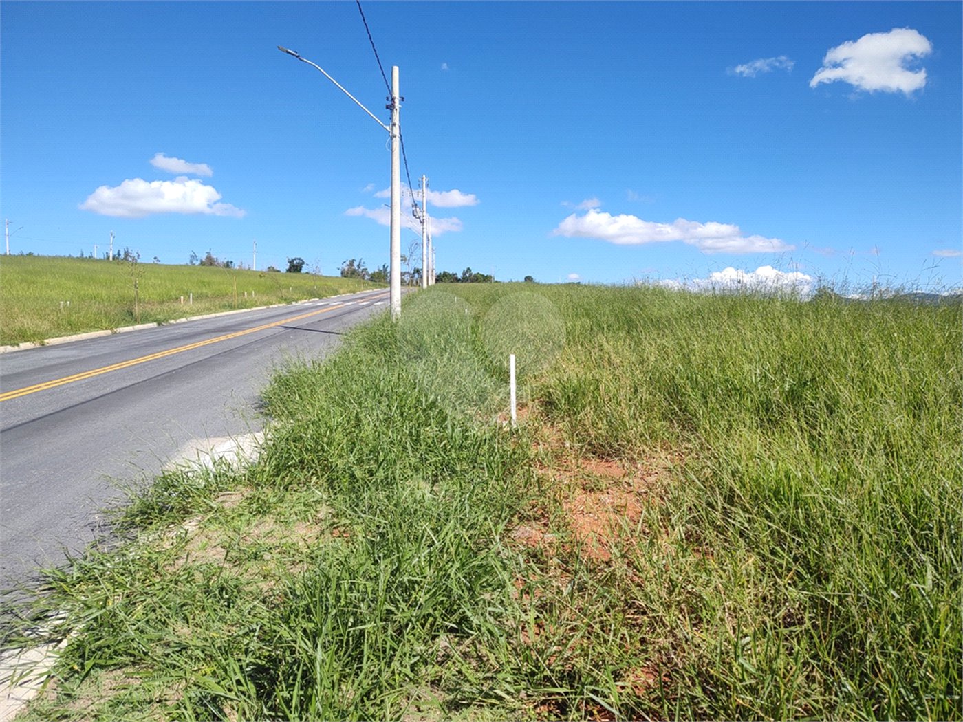 Terreno à venda no condomínio Elementum, Atibaia - SP