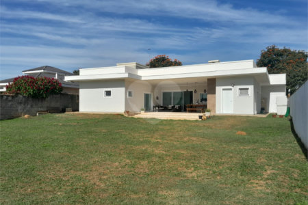 Casa à venda com 3 suítes no condomínio Village Ipanema 1, Araçoiaba da Serra - SP