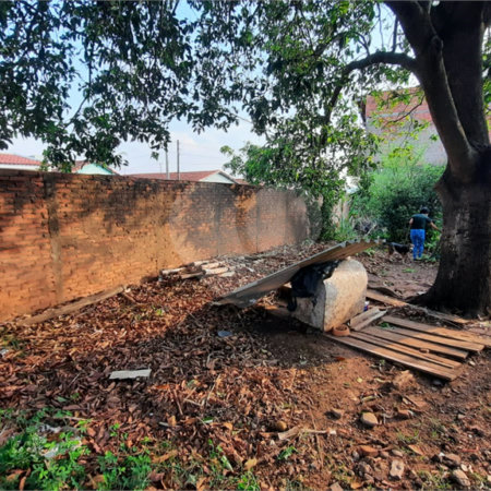 Terreno no Jardim Beatriz.