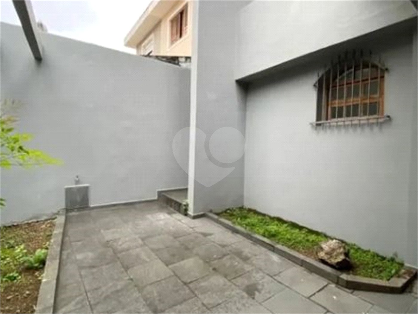 Sobrado à venda ou para alugar com 5 quartos, sendo 3 suítes, em Santana, São Paulo, SP