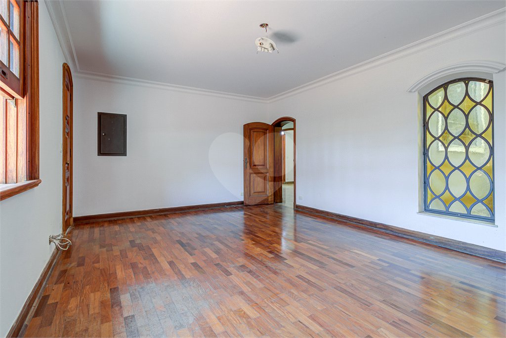 Casa à venda com 5 quartos, sendo 3 suítes, em Alto da Boa Vista, São Paulo, SP
