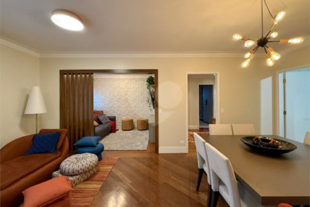 Apartamento à venda com 3 suítes em Campo Belo, São Paulo, SP
