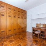 Casa à venda com 4 quartos, sendo 2 suítes, em Vila Morumbi, São Paulo, SP