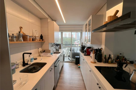 Apartamento à venda com 3 quartos, sendo 2 suítes, em Vila Andrade, São Paulo, SP