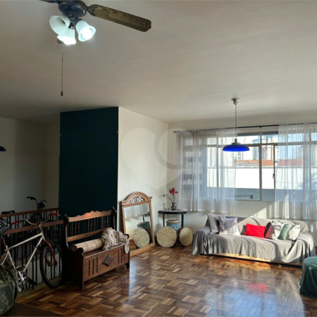 Casa à venda com 5 quartos, sendo 2 suítes, em Alto da Boa Vista, São Paulo, SP
