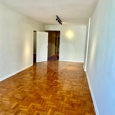 Apartamento à venda com 3 quartos em Cerqueira César, São Paulo, SP