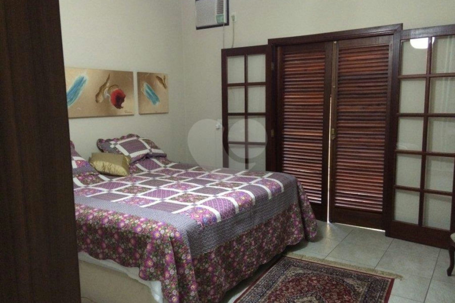 Sobrado à venda com 5 quartos, sendo 4 suítes, em Vila Mazzei, São Paulo, SP