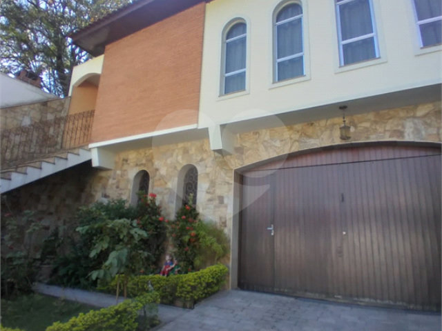 Sobrado à venda com 4 quartos, sendo 2 suítes,  em Tremembé, São Paulo, SP