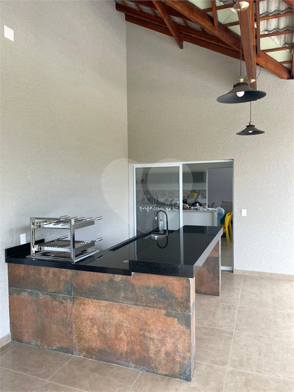 Casa à venda com 4 suítes no condomínio Jardim das Palmeiras, Bragança Paulista - SP