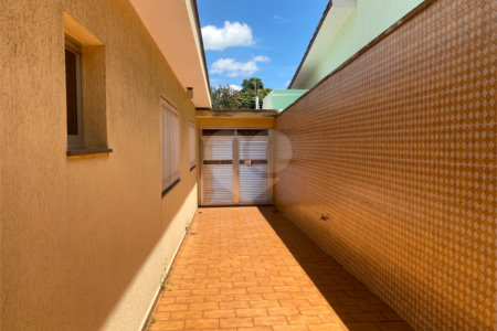 Casa à venda com 2 quartos, sendo 1 suíte, em Vila Rosália, Guarulhos, SP