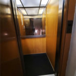 Apartamento com 2 dormitórios à venda na Enseada – 500 metros da praia