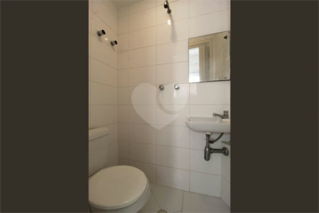 Apartamento à venda com 3 quartos, sendo 1 suíte,  em Vila Olímpia, São Paulo, SP