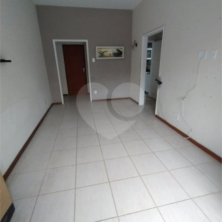 Apartamento à venda com 2 quartos em Grajaú, Rio de Janeiro, RJ