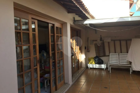 Casa à venda com 3 quartos, sendo 1 suíte, em Santana, São Paulo, SP