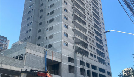 Apartamento à venda com 3 quartos, sendo 1 suíte,  em Parque São Jorge, São Paulo, SP