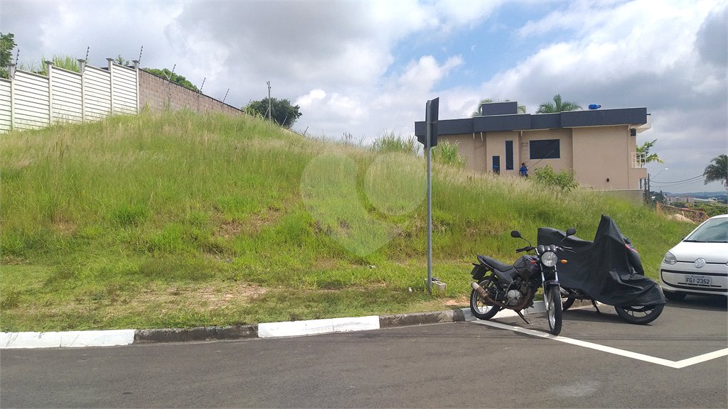 Terreno à venda no condomínio Terras de São Francisco, Vinhedo - SP