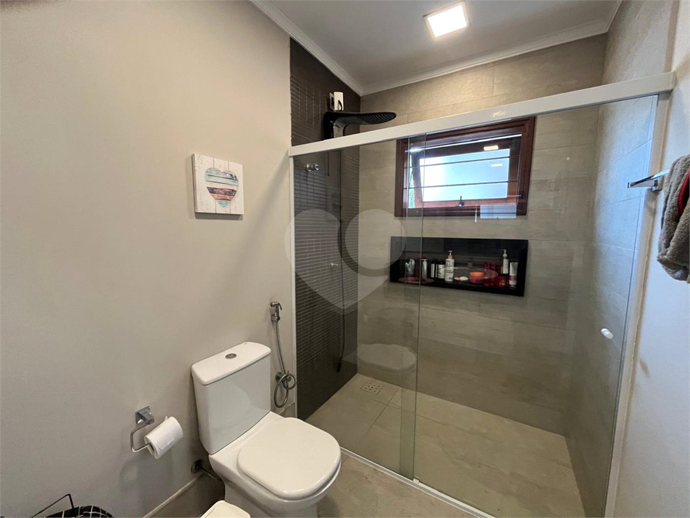 Casa à venda com 3 suítes em Jardim Shangri-lá, Itapetininga, SP
