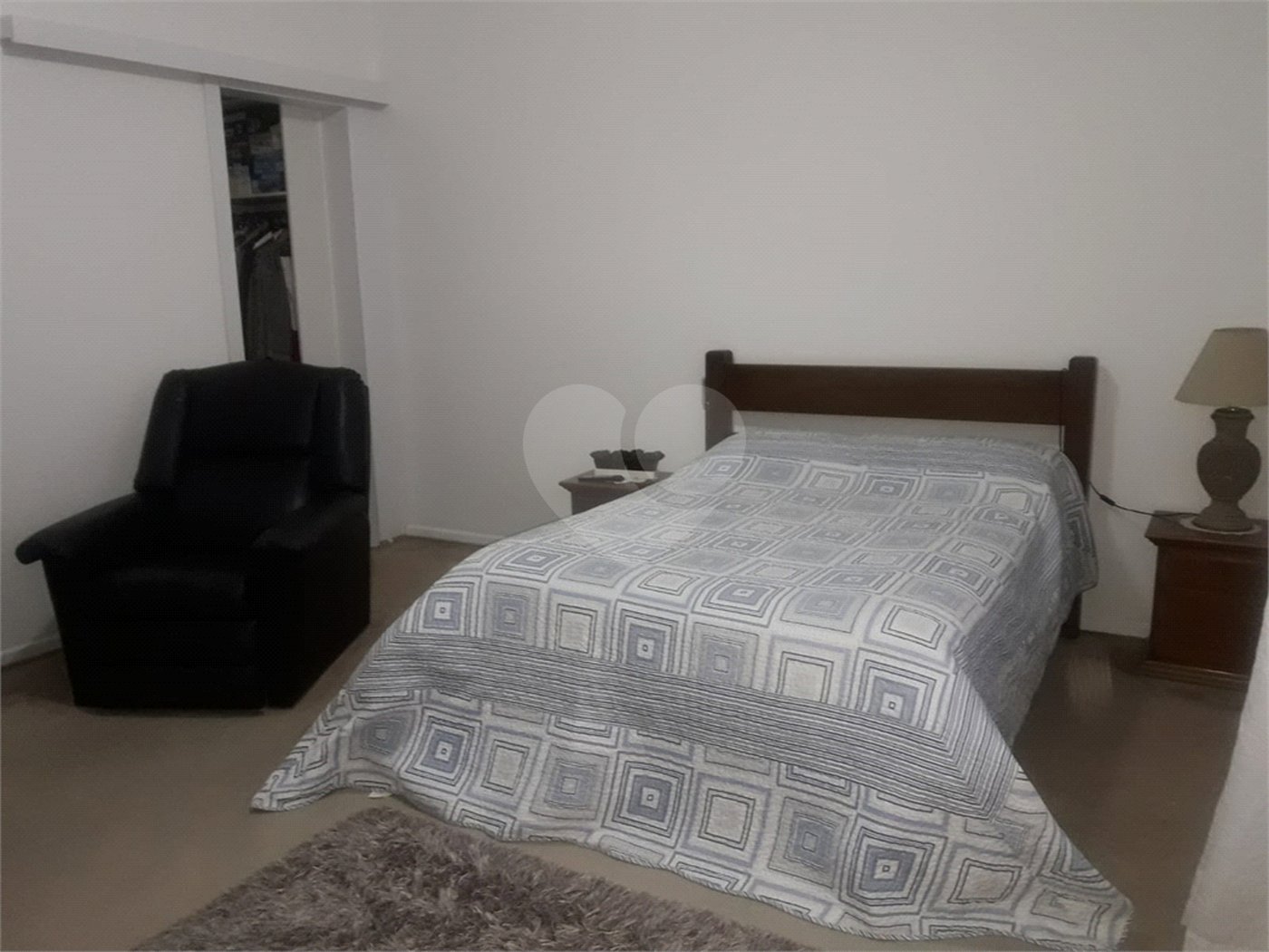 Sobrado à venda com 3 quartos, sendo 1 suíte,  em Vila Paulicéia, São Paulo, SP