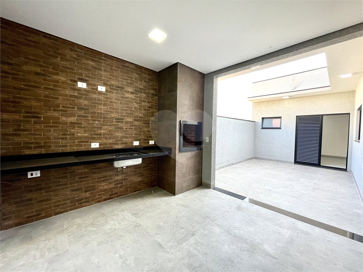 Casa à venda com 3 quartos, sendo 1 suíte,  no condomínio Residencial Villagio Wanel, Sorocaba - SP