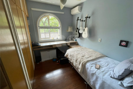 Casa em condomínio à venda ou para alugar com 4 quartos, sendo 3 suítes,  em Jardim Panorama, São Paulo, SP
