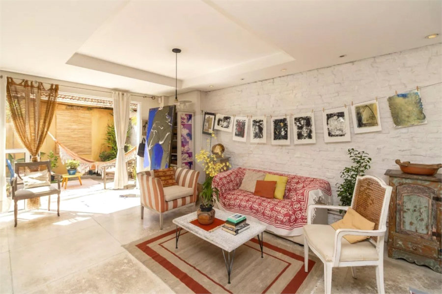 Casa à venda com 3 quartos, sendo 1 suíte, em Perdizes, São Paulo, SP