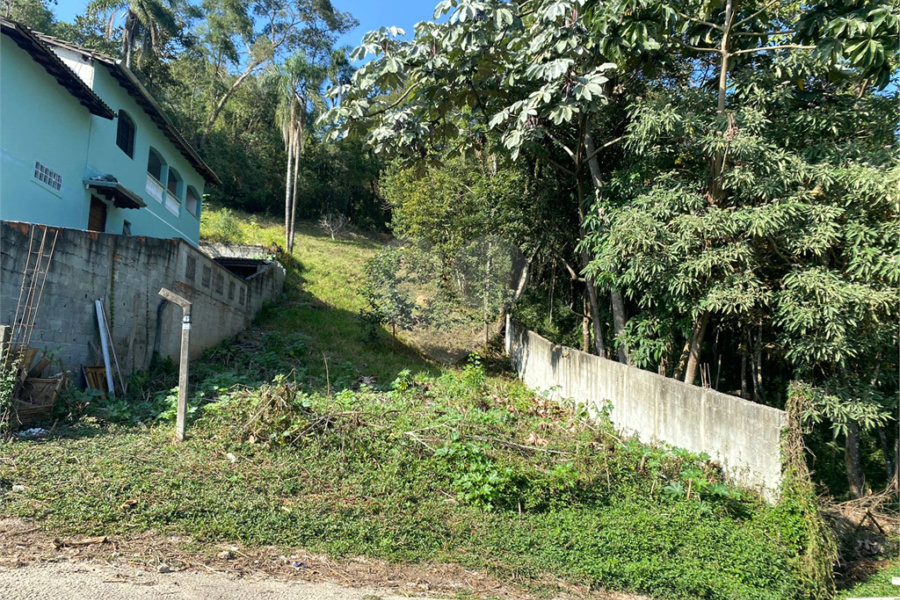 Terreno à venda em Barreiro, Mairiporã, SP