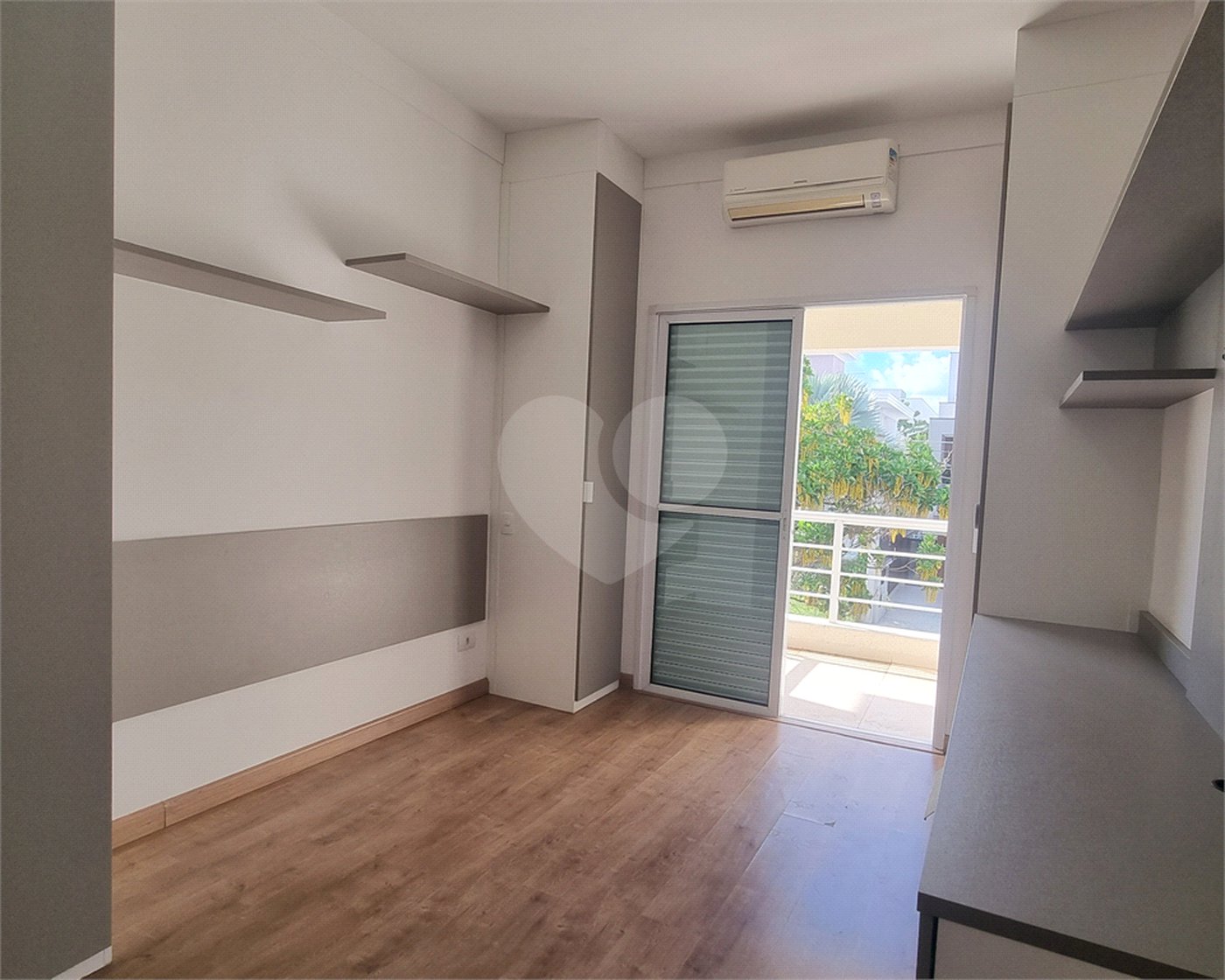 Casa à venda com 4 suítes no condomínio Mont Blanc, Sorocaba - SP