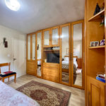 Casa à venda com 3 quartos, sendo 1 suíte, no condomínio Morada dos Pássaros, São Paulo - SP