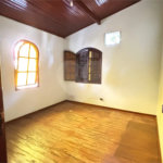 Sobrado à venda ou para alugar com 15 quartos em Tremembé, São Paulo, SP