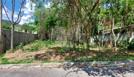 Casa à venda com 3 quartos, sendo 4 suítes,  no condomínio Sausalito, Mairiporã - SP