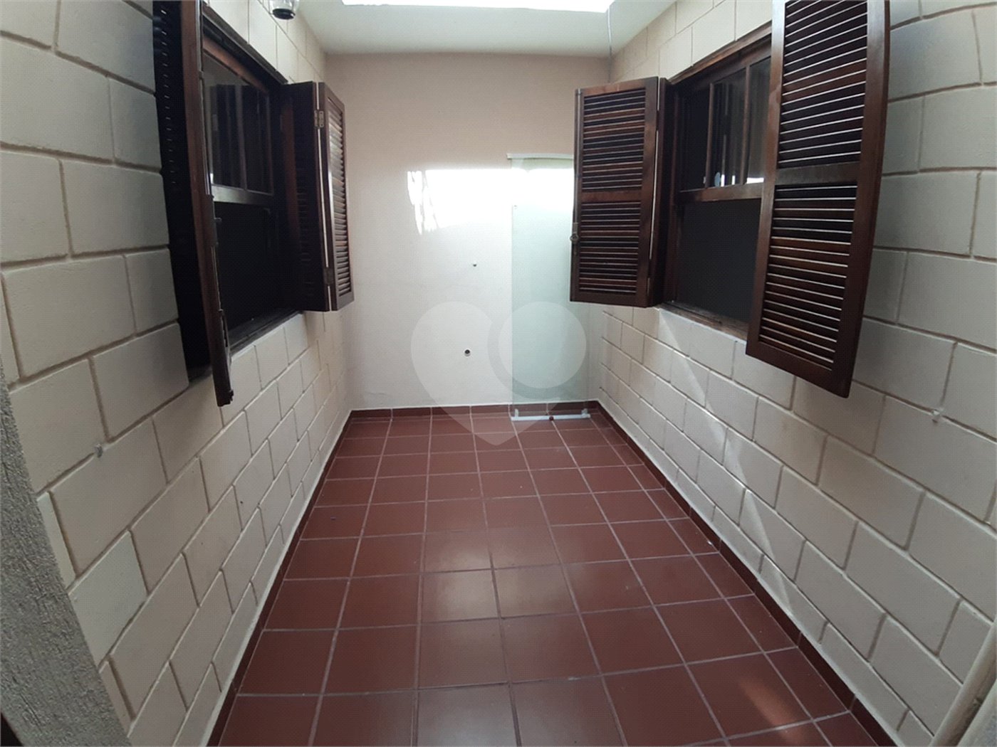 Sobrado à venda com 3 quartos, sendo 1 suíte, em Tremembé, São Paulo, SP