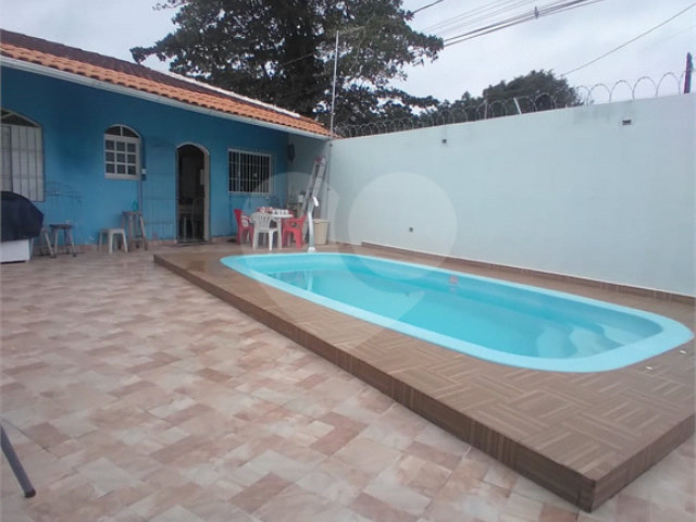 Casa Térrea à venda com 3 suítes em Loty, Itanhaém, SP