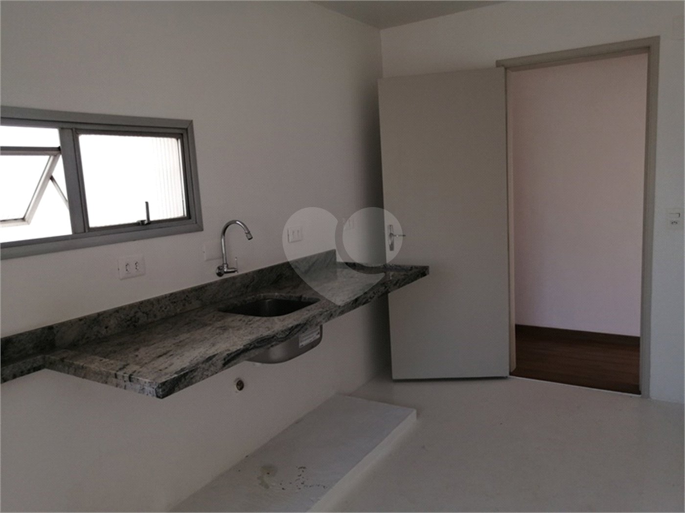 Apartamento à venda com 2 quartos, sendo 1 suíte, em Cambuci, São Paulo, SP