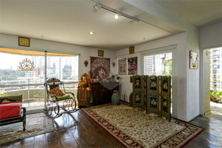 Apartamento à venda com 3 suítes em Morumbi, São Paulo, SP