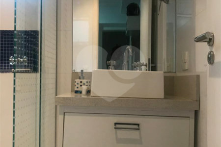 Apartamento à venda com 3 suítes em Vila Regente Feijó, São Paulo, SP