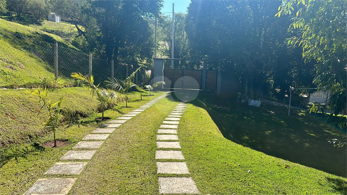 Chácara à venda com 4 suítes em Condomínio Granja Veridiana (paruru), Ibiúna, SP