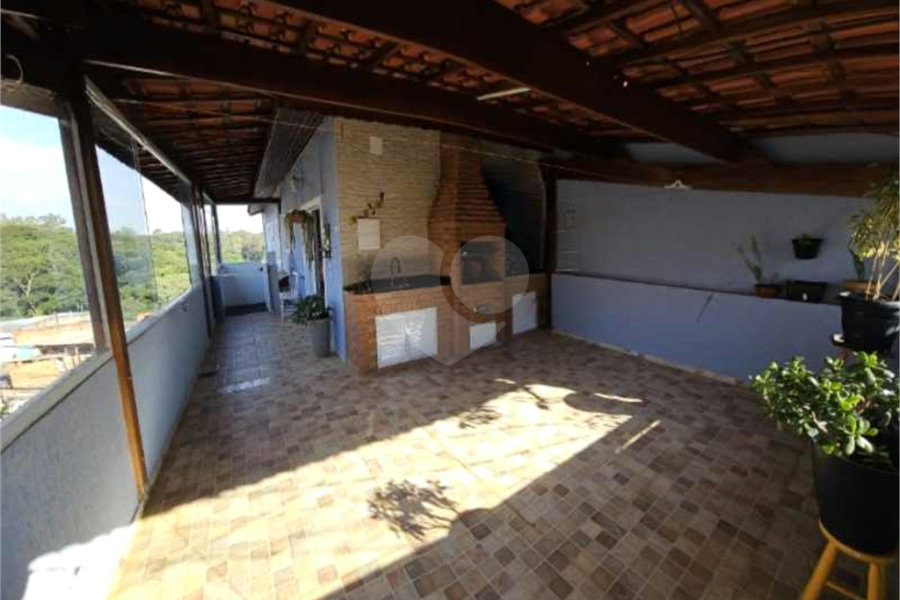 Sobrado à venda com 3 quartos, sendo 1 suíte, em Jardim Peri, São Paulo, SP