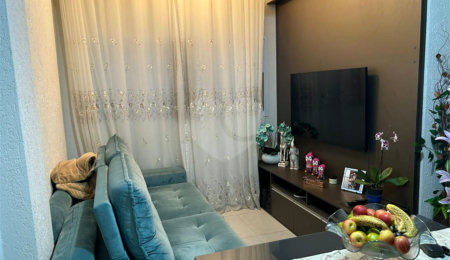 Apartamento à venda com 2 quartos, sendo 1 suíte,  em Parque Santa Laura, Ferraz de Vasconcelos, SP