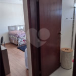 Casa à venda com 5 quartos, sendo 4 suítes, no condomínio Clube Florada Suzano, Suzano - SP