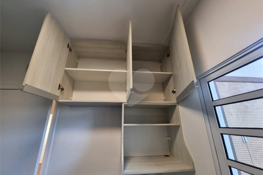 Sobrado à venda com 3 quartos, sendo 1 suíte,  em Jardim Belizário, Cotia, SP