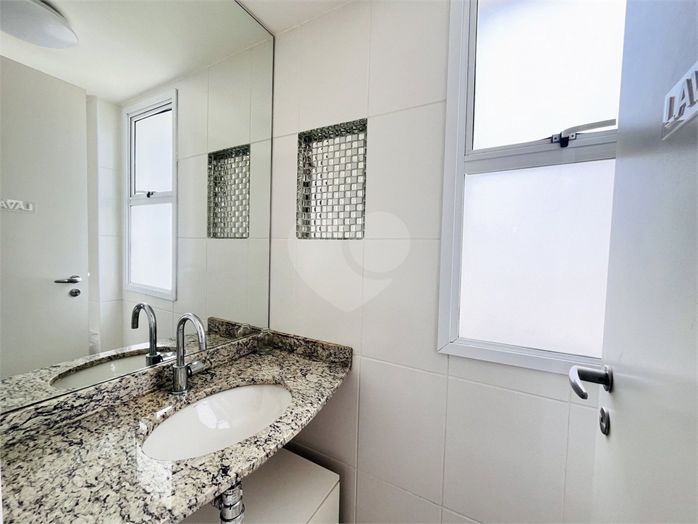 Cobertura à venda com 3 quartos, sendo 2 suítes, em Recreio dos Bandeirantes, Rio de Janeiro, RJ